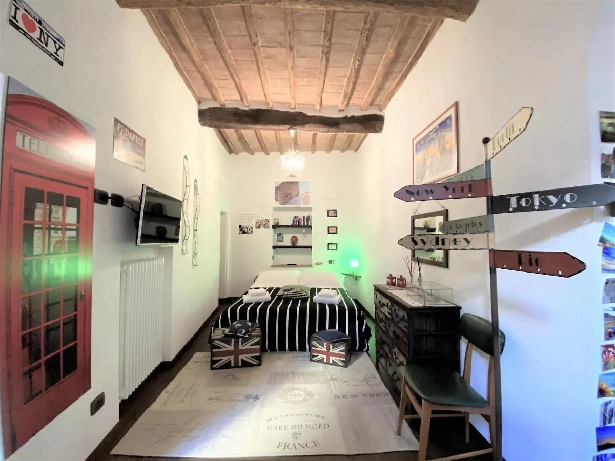 Apartment Il Mondo Di Claire - Cozy And Charm Siena