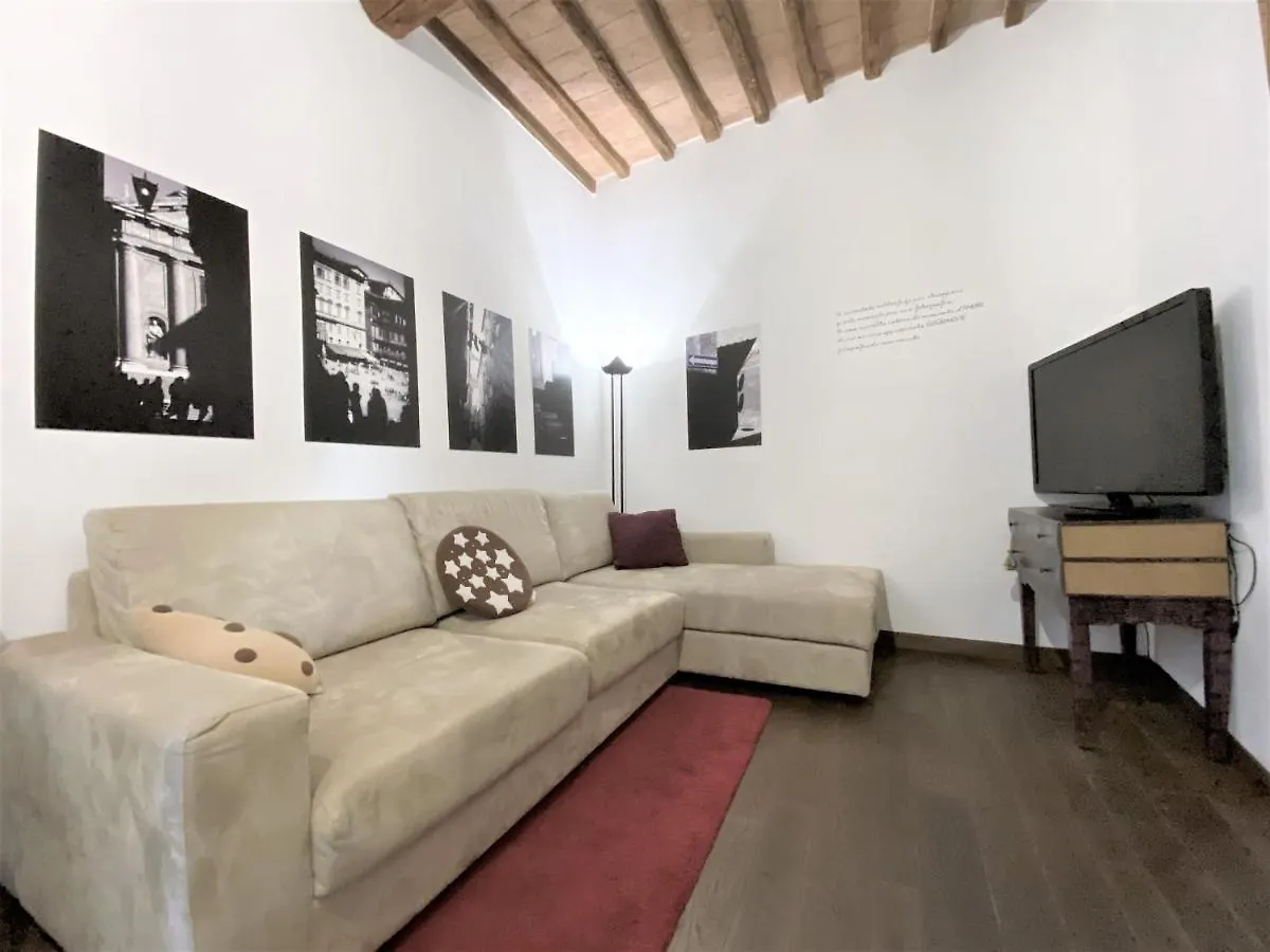 Apartment Il Mondo Di Claire - Cozy And Charm Siena Italy